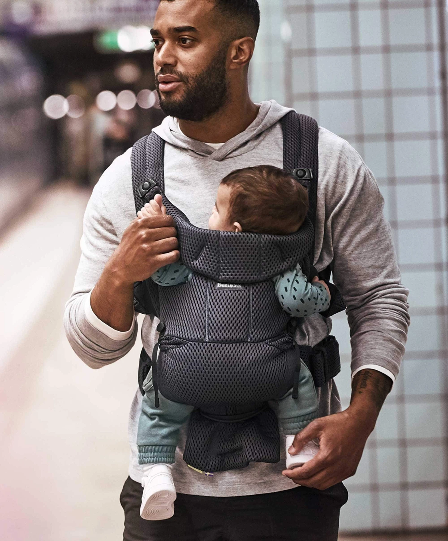 Babybjorn BabyBjörn® Move Mesh Carrier - Anthracite 14 Babybjorn BabyBjörn® Move Mesh Carrier - Anthracite - Image 12