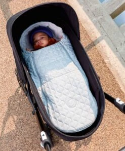 Bugaboo Newborn Inlay - Light Grey Melange -Baby Product bugaboo footmuffs bugaboo newborn inlay light grey melange 30077604036768