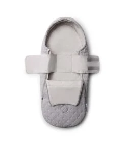 Bugaboo Newborn Inlay - Light Grey Melange -Baby Product bugaboo footmuffs bugaboo newborn inlay light grey melange 30077604462752