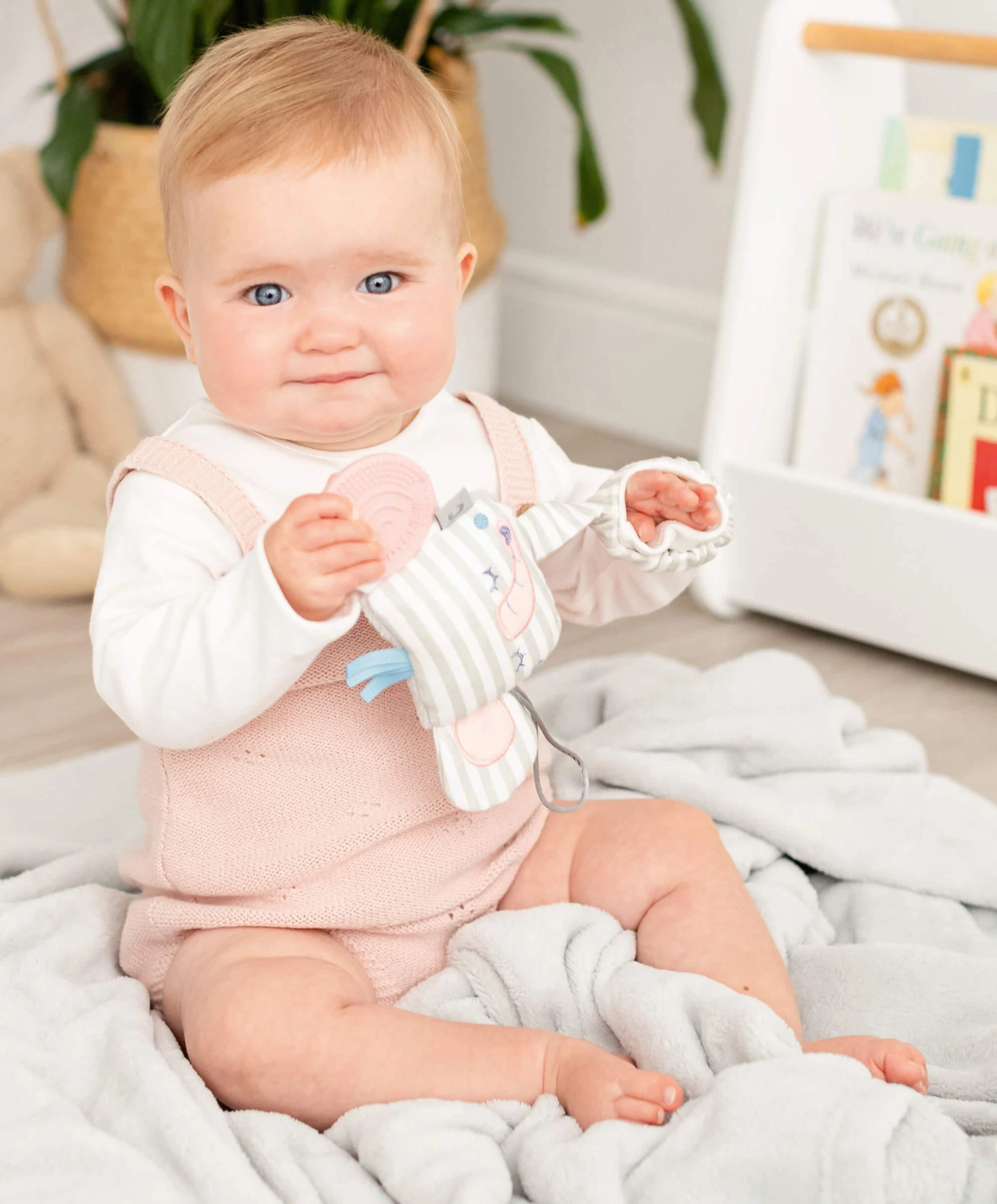 Cheeky Chompers Darcy The Elephant Sensory Teething Toy 4 Cheeky Chompers Darcy The Elephant Sensory Teething Toy - Image 2