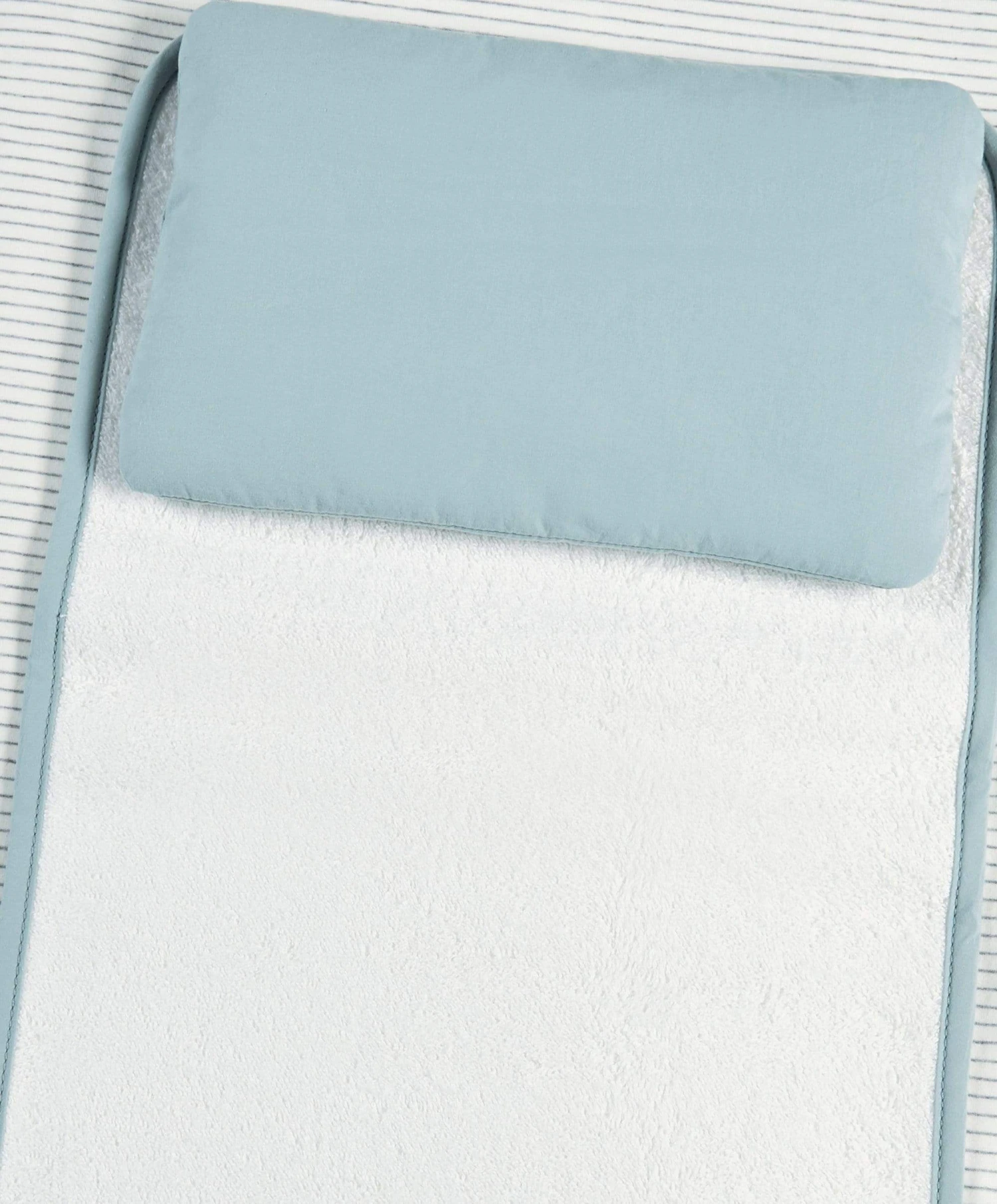 Mamas & Papas Welcome To The World Luxury Changing Mat - Blue 4 Mamas & Papas Welcome To The World Luxury Changing Mat - Blue - Image 2