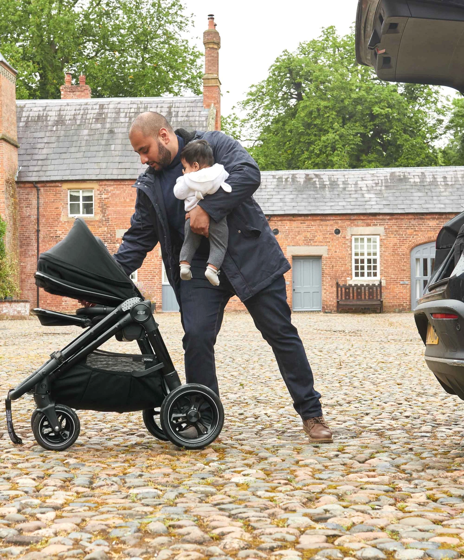 Mamas & Papas Ocarro Starter Pushchair Bundle (4 Pieces) - Carbon 6 Mamas & Papas Ocarro Starter Pushchair Bundle (4 Pieces) - Carbon - Image 4