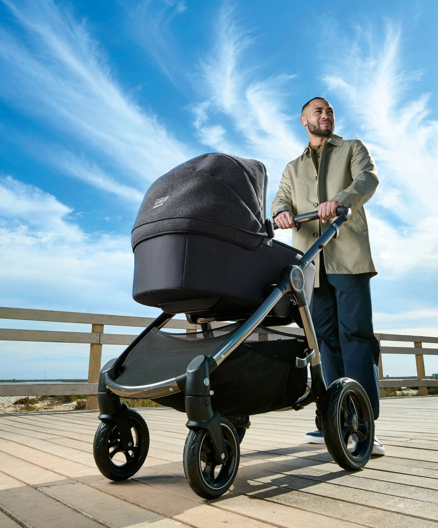 Mamas & Papas Ocarro Essentials Pushchair Bundle (6 Pieces) - Navy Classic 4 Mamas & Papas Ocarro Essentials Pushchair Bundle (6 Pieces) - Navy Classic - Image 2