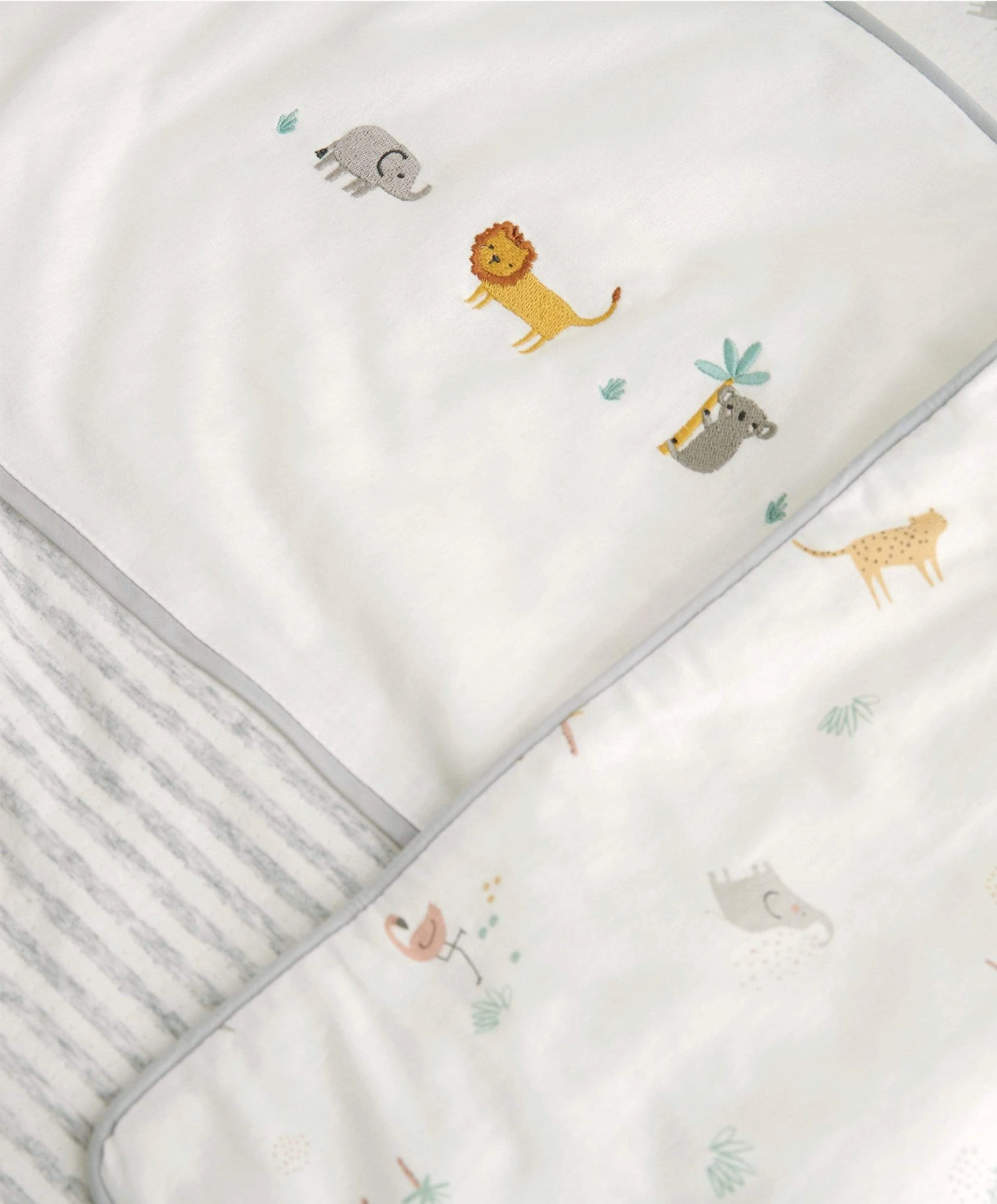 Mamas & Papas Quilt 2.5 Tog - Wildly Adventures 3 Mamas & Papas Quilt 2.5 Tog - Wildly Adventures