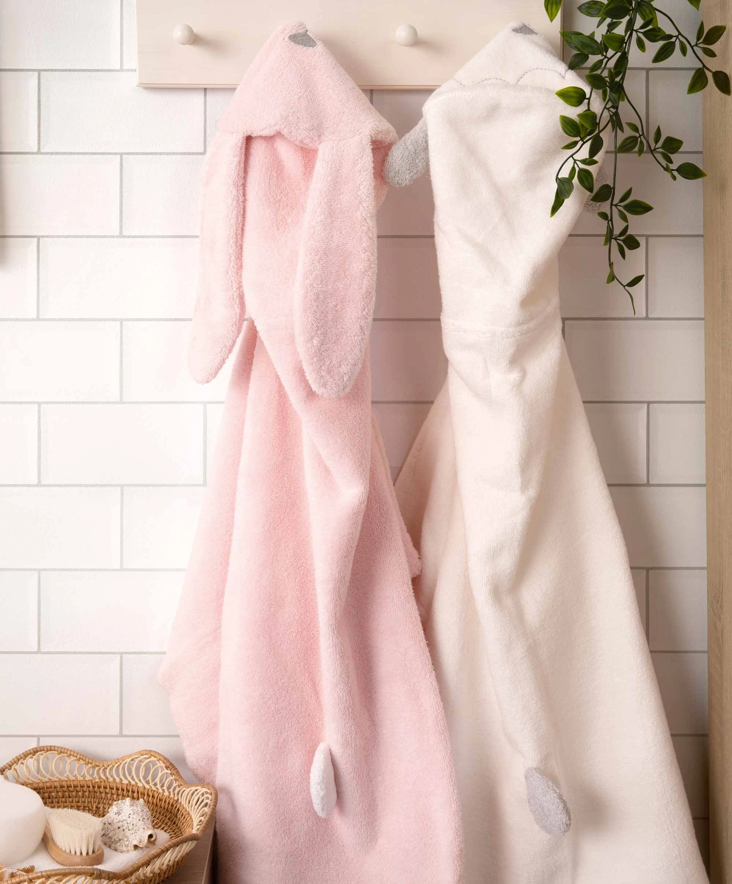 Mamas & Papas Hooded Baby Towel - Lamb 7 Mamas & Papas Hooded Baby Towel - Lamb - Image 5