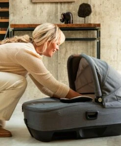 Nuna CARI Next Car Seat - Caviar -Baby Product nuna nuna cari next car seat caviar 50599846314325