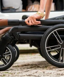 Nuna MIXX Next Generation 8 Piece Bundle Inc ARRA Next Car Seat - Caviar -Baby Product nuna nuna mixx next generation 4 piece bundle inc arra next car seat caviar 50600545386837