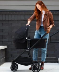 Nuna TRIV Next Generation 7 Piece Bundle Inc PIPA Next Car Seat - Caviar -Baby Product nuna nuna triv next pushchair 4 piece bundle inc pipa next car seat caviar 50601010397525