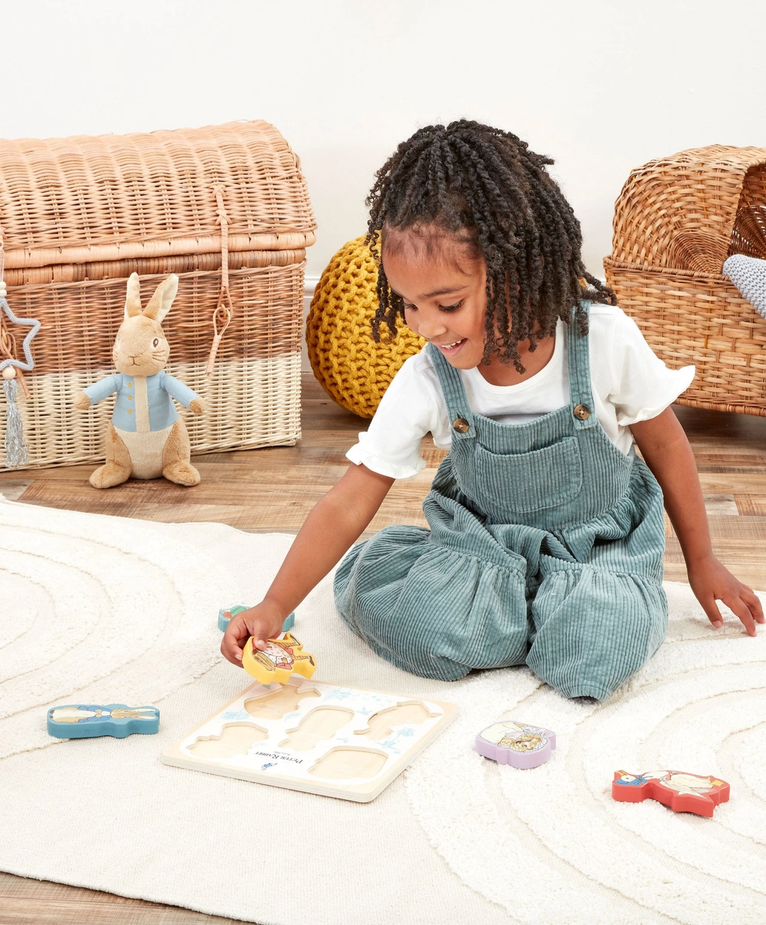 Peter Rabbit Wooden Shape Puzzle 4 Peter Rabbit Wooden Shape Puzzle - Image 3